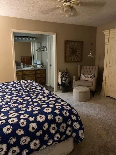 313 Clermont Dr, Edmond, OK 73003 photo 9