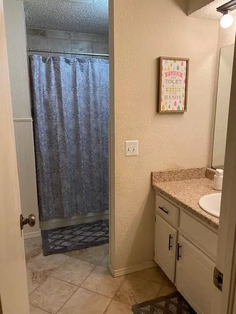 313 Clermont Dr, Edmond, OK 73003 photo 19