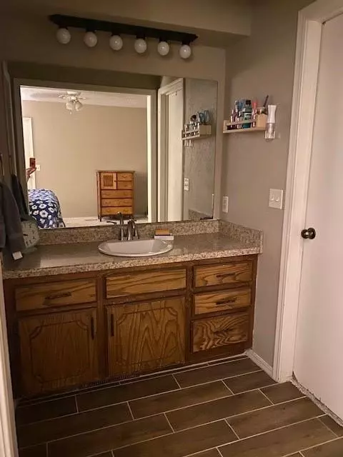 313 Clermont Dr, Edmond, OK 73003 photo 12