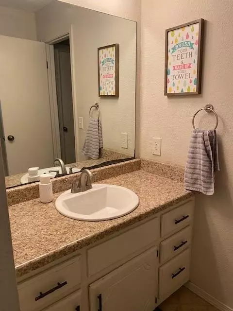 313 Clermont Dr, Edmond, OK 73003 photo 20