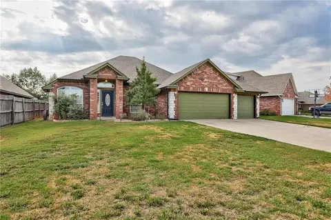 405 Summit Hill Rd, Norman, OK 73071 photo 2