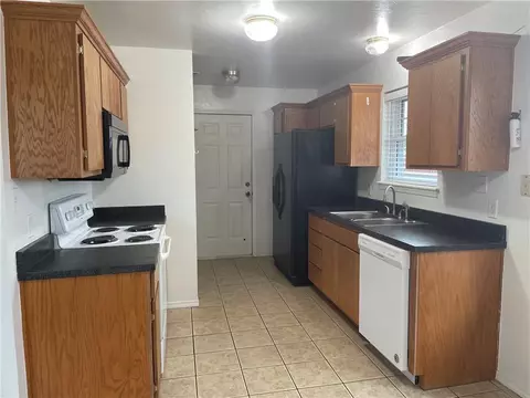 1016 Dollar St, Altus, OK 73521 photo 6