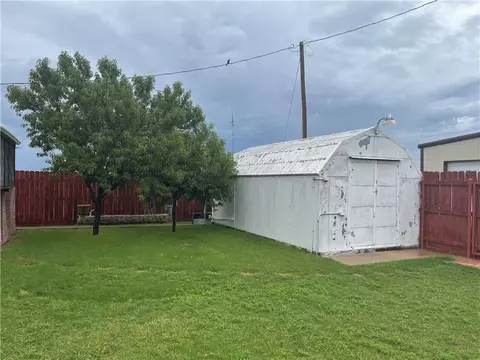 1016 Dollar St, Altus, OK 73521 photo 28