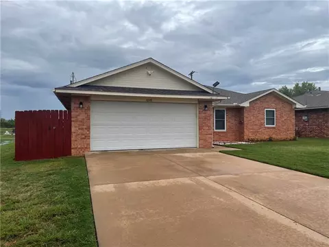 1016 Dollar St, Altus, OK 73521 photo 2