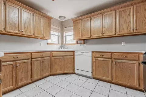 720 Azalea Hill Dr, Yukon, OK 73099 photo 12