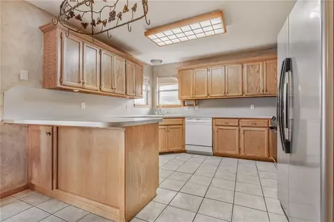 720 Azalea Hill Dr, Yukon, OK 73099 photo 11