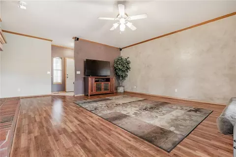 720 Azalea Hill Dr, Yukon, OK 73099 photo 8