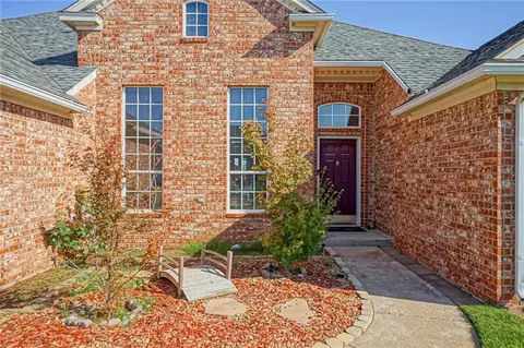 9329 SW 21st St, Oklahoma City, OK 73128