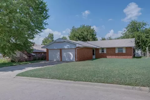 313 Willow Pl, Yukon, OK 73099 photo 1