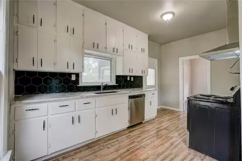 512 E Vilas Ave, Guthrie, OK 73044 photo 6