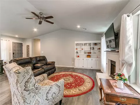 2126 Jackson Dr, Norman, OK 73071 photo 5