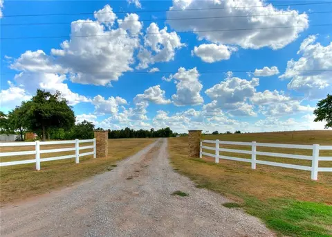 72 Coltrane Road, Guthrie, OK 73044