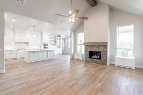 1123 Colonial Ave, Tuttle, OK 73089 photo 4