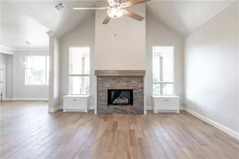 1123 Colonial Ave, Tuttle, OK 73089 photo 3