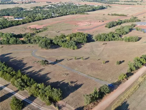 0004 W Forrest Hills Rd, Guthrie, OK 73044 photo 1