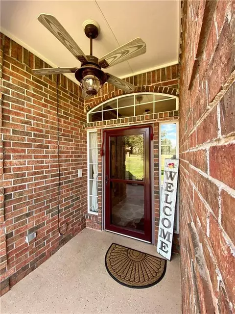 2131 Tamara Rd, Guthrie, OK 73044 photo 4