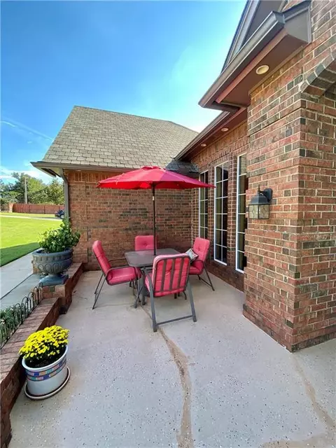 2131 Tamara Rd, Guthrie, OK 73044 photo 3