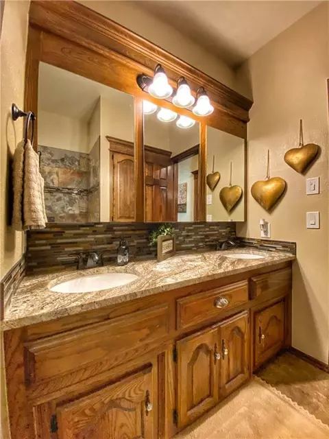 2131 Tamara Rd, Guthrie, OK 73044 photo 16