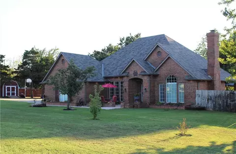 2131 Tamara Rd, Guthrie, OK 73044 photo 2