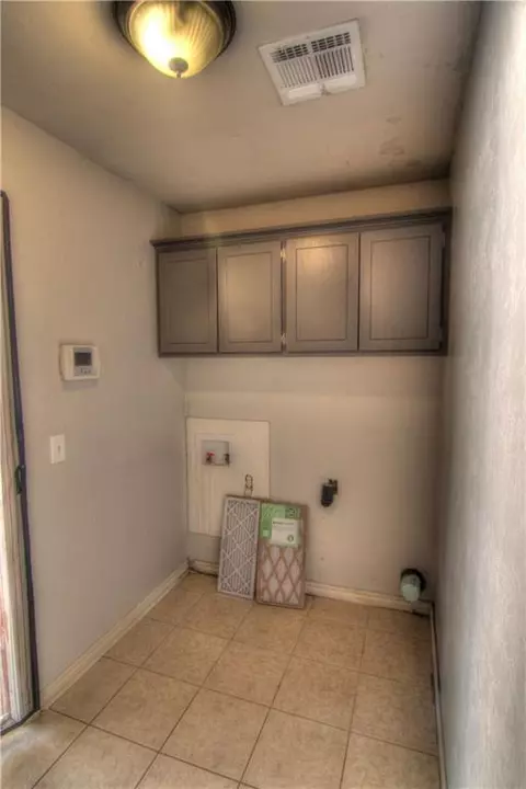 2112 Meench Dr, Moore, OK 73170 photo 8