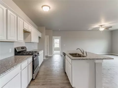11733 Split Oak Cir, Guthrie, OK 73044 photo 3