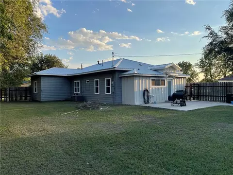 301 E 3rd St, Duke, OK 73532 photo 26