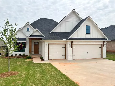 2240 Preserve Edge Dr, Edmond, OK 73034