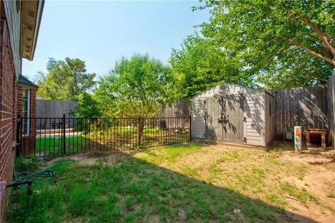 212 Midway Dr, Norman, OK 73072 photo 32