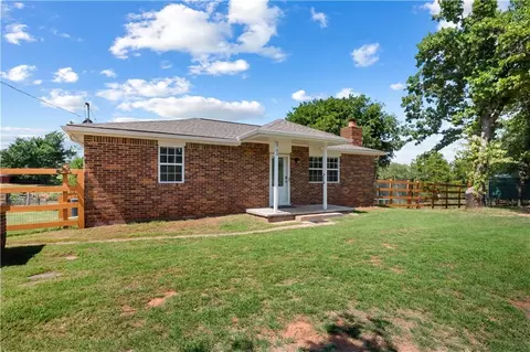 5705 S Coltrane Rd, Guthrie, OK 73044 photo 2