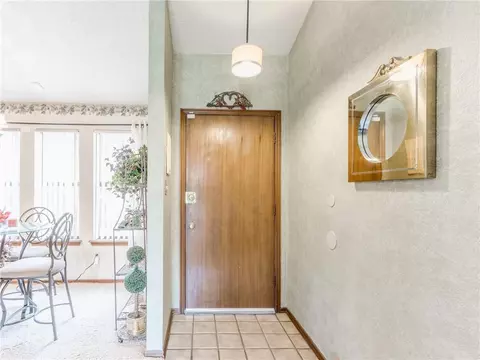 213 Crest Pl, Norman, OK 73071 photo 2