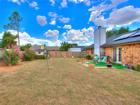 213 Crest Pl, Norman, OK 73071 photo 9