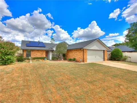 213 Crest Pl, Norman, OK 73071 photo 1