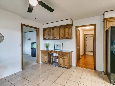 2002 Crestmont Dr, Duncan, OK 73533 photo 9