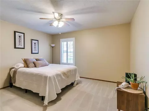 2002 Crestmont Dr, Duncan, OK 73533 photo 17