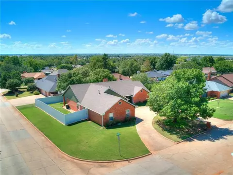 2002 Crestmont Dr, Duncan, OK 73533 photo 28