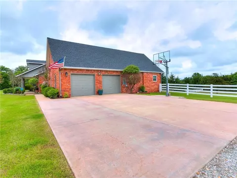 115 Timber Lake Dr, Mcloud, OK 74851 photo 12