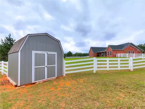 115 Timber Lake Dr, Mcloud, OK 74851 photo 13