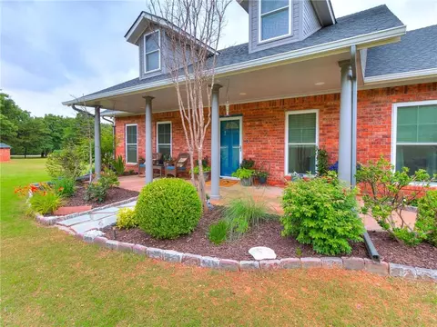 115 Timber Lake Dr, Mcloud, OK 74851 photo 3