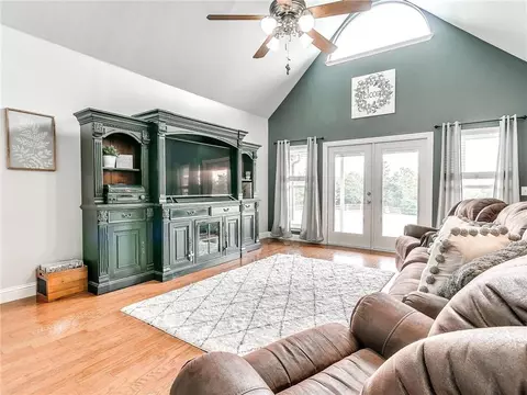 115 Timber Lake Dr, Mcloud, OK 74851 photo 16