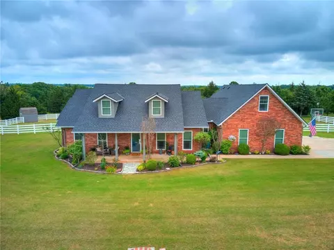 115 Timber Lake Dr, Mcloud, OK 74851 photo 2