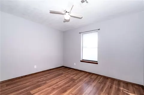 413 E 11th St, Chandler, OK 74834 photo 11