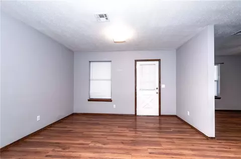 413 E 11th St, Chandler, OK 74834 photo 13