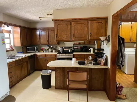 352152 E 1030 Rd, Prague, OK 74864 photo 16