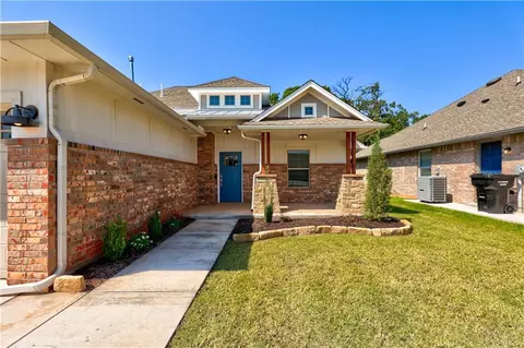 2313 N Fork Dr, Moore, OK 73160 photo 2