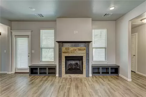 2313 N Fork Dr, Moore, OK 73160 photo 10