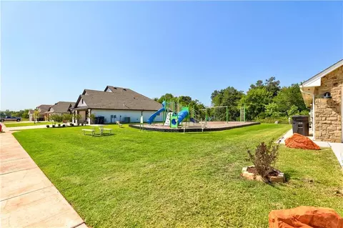 2313 N Fork Dr, Moore, OK 73160 photo 35