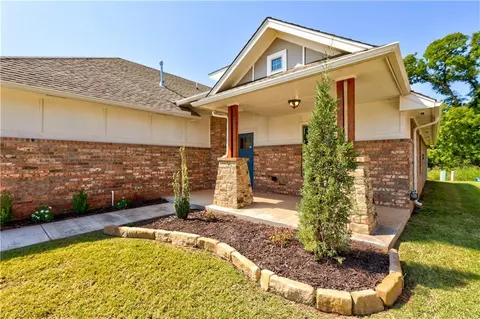 2313 N Fork Dr, Moore, OK 73160 photo 3