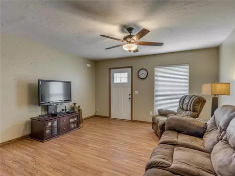 522 Eischen Ave, Okarche, OK 73762 photo 3