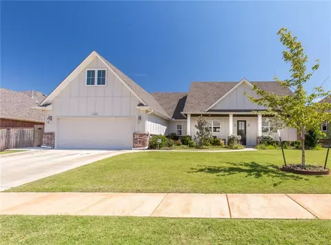 3105 Birmingham Dr, Norman, OK 73071