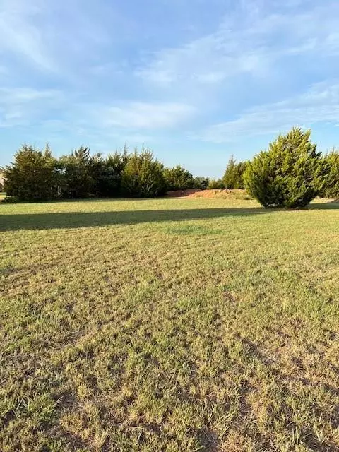 4901 Pheasant Crest Rd, Edmond, OK 73034